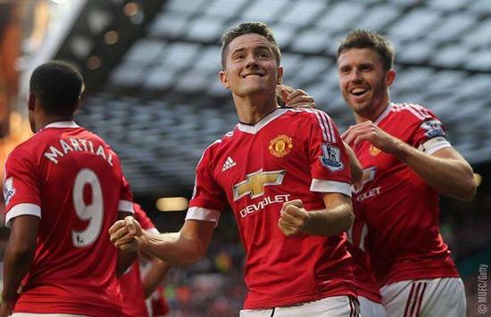 彰显了其商 彰显了其商