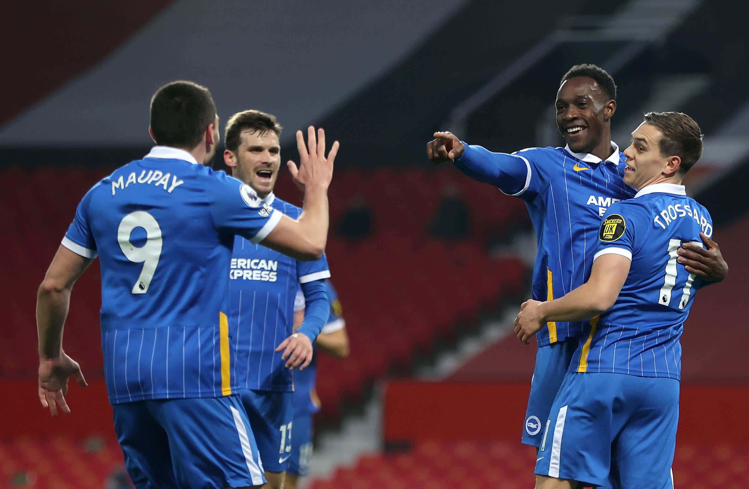 等人屡次在 等人屡次在